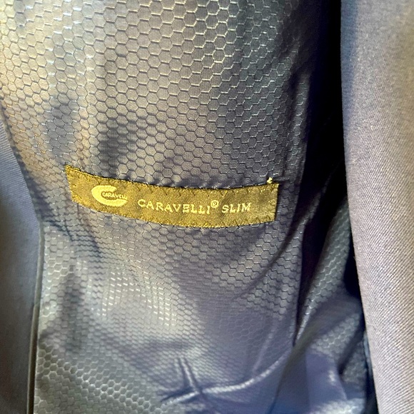 Men’s Caravelli slim fit, three piece suit. - Picture 2 of 4